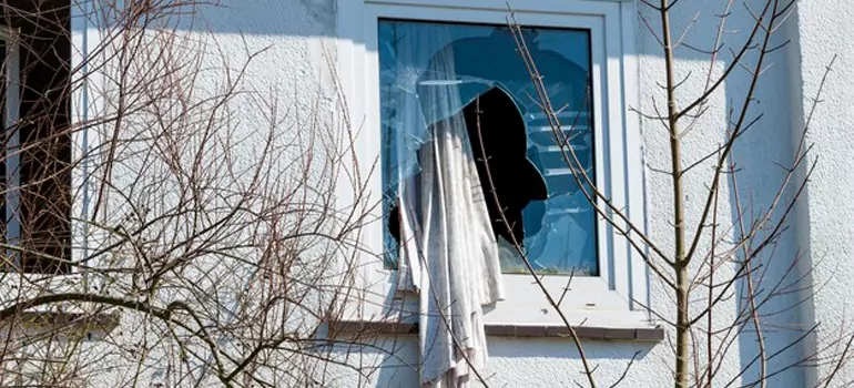 Storm Window Installation Contractors in South Bradenton, FL