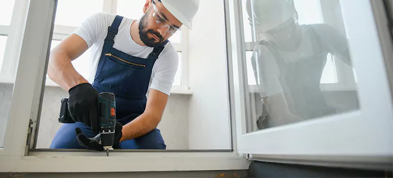Replace Broken Window Pane in South Bradenton, FL